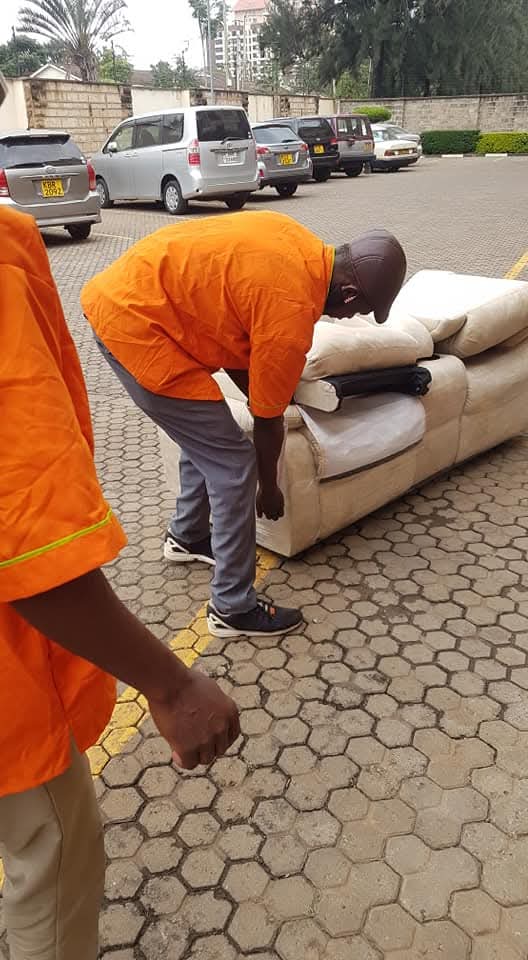 Furniture handling by Repack movers